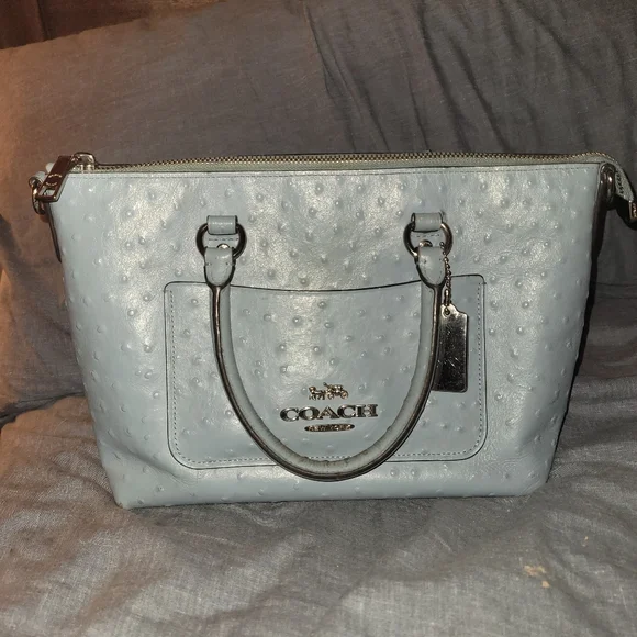 Coach handbag baby blue/ gray blue riveted cross-body strap included - Picture 9 of 11